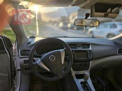 نيسان سنترا